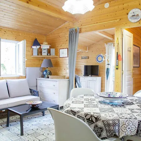 213 En Lisiere De Foret