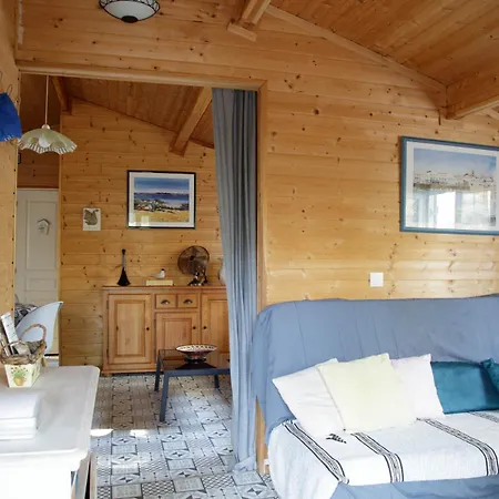 213 En Lisiere De Foret Apartament